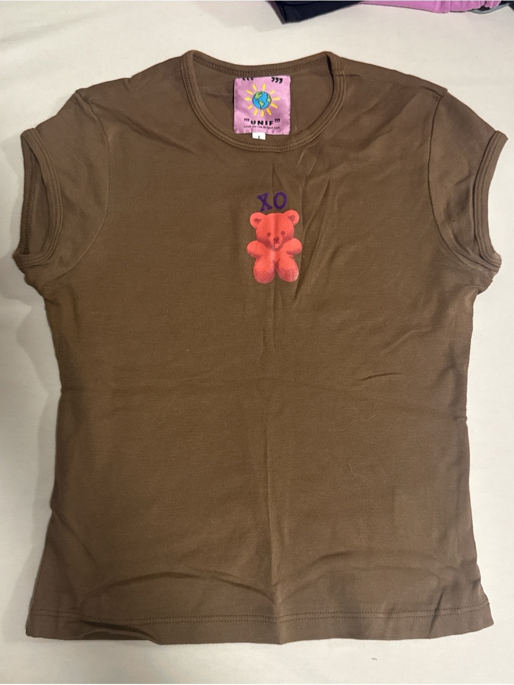 UNIF XO bear brown baby tee with pink bear